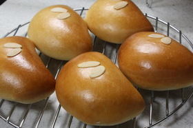 **美味しい♪クリームパン**