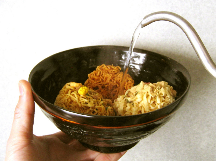 メンタンピン三色丼 インスタント麺×麻雀の画像