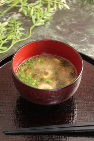 簡単！韓国海苔のお味噌汁の写真
