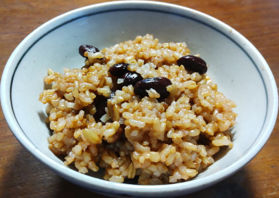 黒豆・オートグローツ入り酵素玄米ご飯の画像