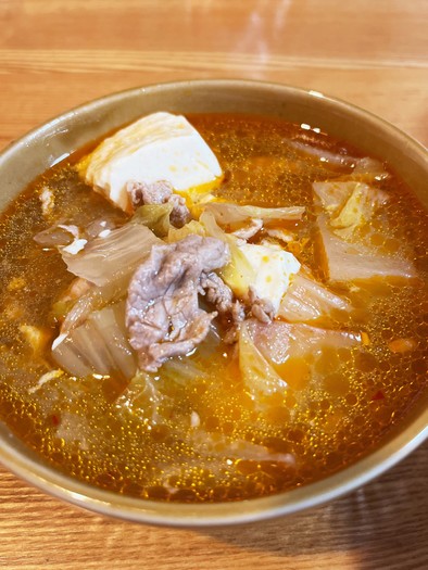白菜と豆腐と豚こまの食べラースープの写真