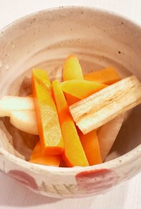 簡単・かんたん酢で作る根菜ピクルス
