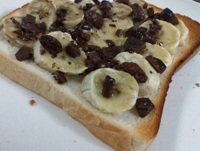 簡単♪　板チョコとバナナのトーストの写真
