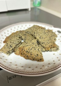 グルテンフリーの自家製米粉のごまクッキー