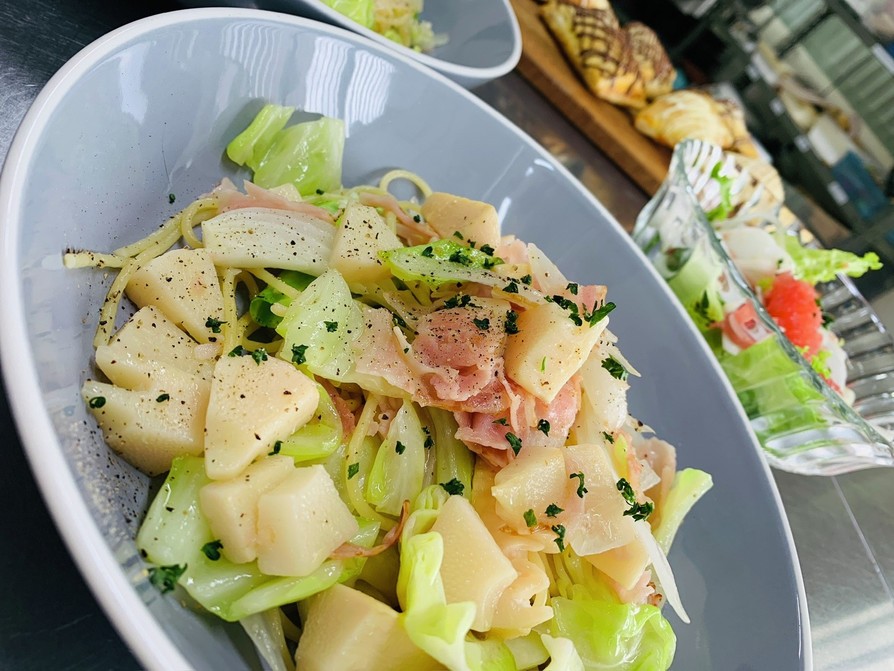 筍と春野菜のアーリオオーリオの画像