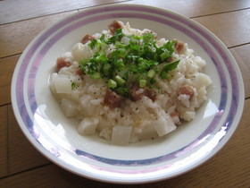 炊飯器で春大根とベーコンのスープリゾット