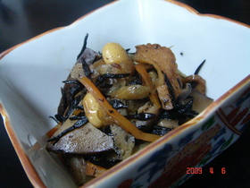 大豆とひじきの五目煮