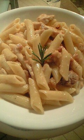 まったりさっぱり鶏胸肉の梅クリームパスタ