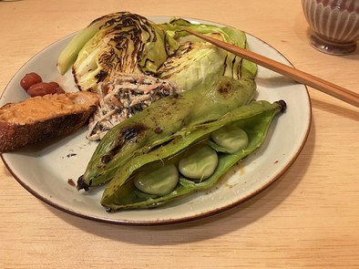 鉄のフライパンで焼き野菜の写真