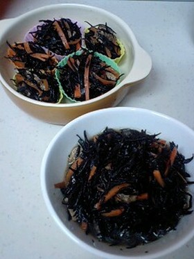 ほどよい味のひじきの煮物