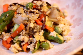 塩昆布で♪あさりとアスパラの炒り豆腐
