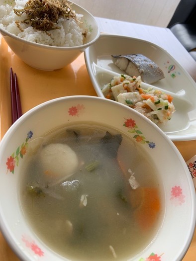 うったち汁　河内長野市学校給食の写真
