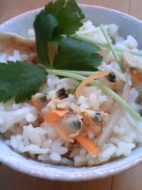 あさりの炊き込みご飯