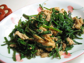 芹と玉子の炒め物