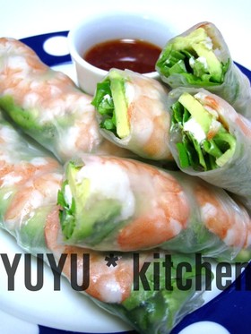 エビとアボカドの生春巻き♪チーズ入り