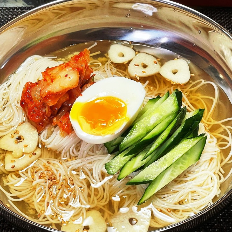 韓国風　冷麺の画像