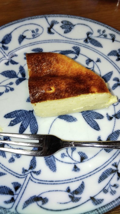 手作りカッテージチーズでチーズケーキの写真