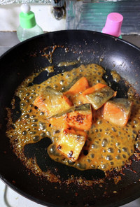 ヨウサマの減塩鮭の味噌バタ照り焼き弁当編