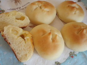 コロコロ ♬ チーズパン