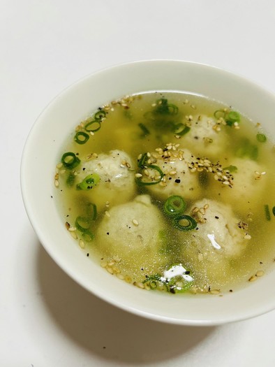 柚子胡椒と生姜の鶏つくねスープの写真