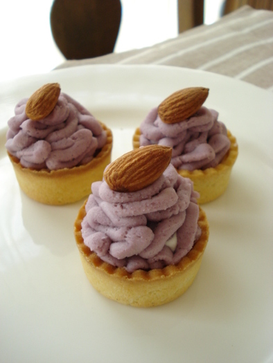 紫芋♡プチタルトの写真