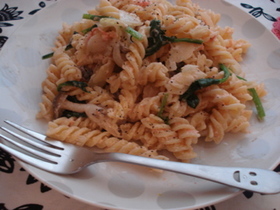 *トマトチーズのお気軽パスタ*