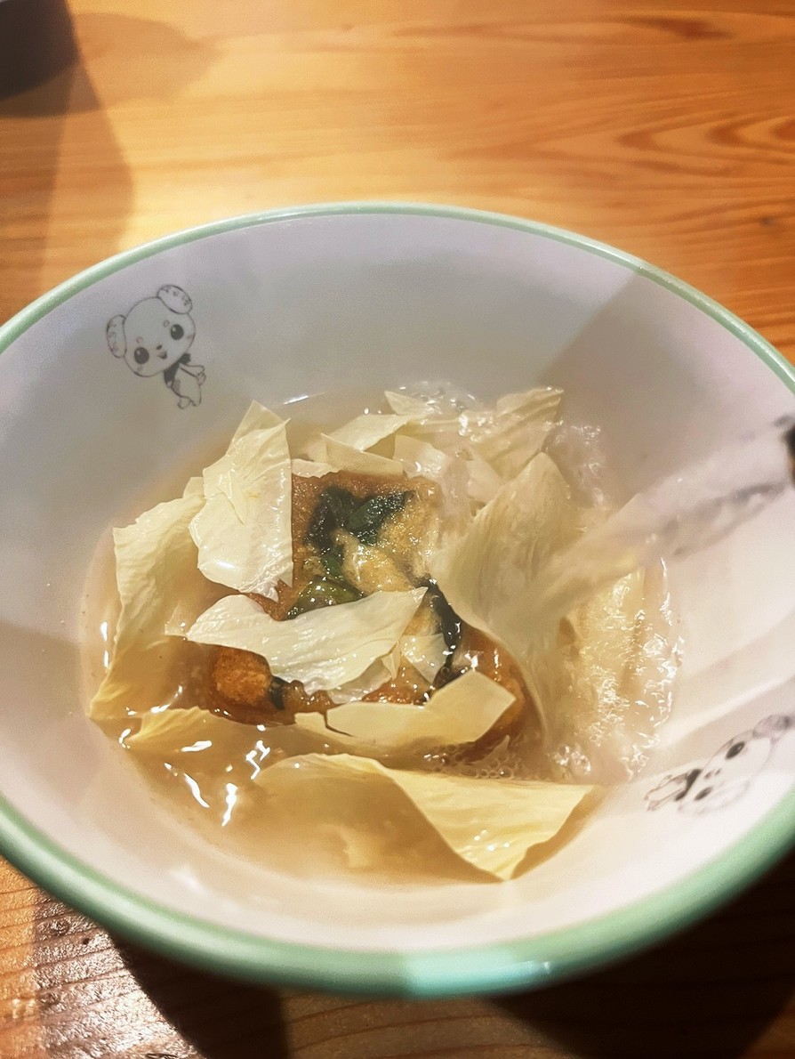 インスタントスープやお味噌汁に乾燥ゆばの画像