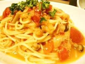 ツナとトマトの満足パスタ