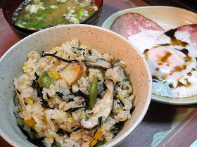 ひじきのホッコリ雑穀炊き込みご飯♪