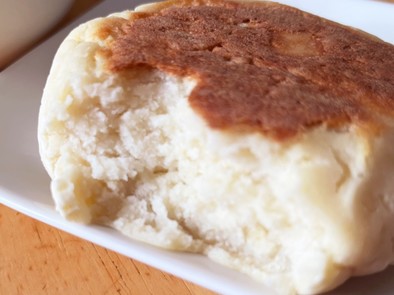 豆腐と米粉のパンの写真