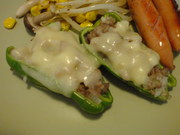 ピーマンの肉詰めwithチーズ☆の写真