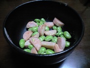 お弁当に☆枝豆と魚肉ソーセージのマヨ炒めの写真