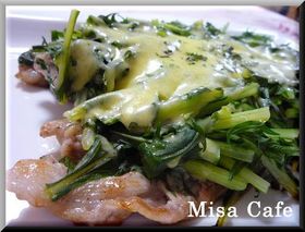 ぶた薄切り肉と野菜のチーズ焼き