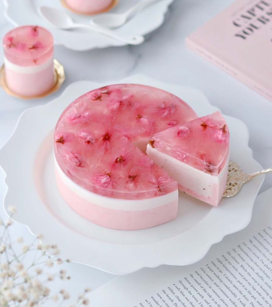 桜ムースケーキの画像