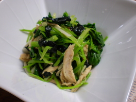 絶妙!根三つ葉、ささみ、焼き海苔の和え物