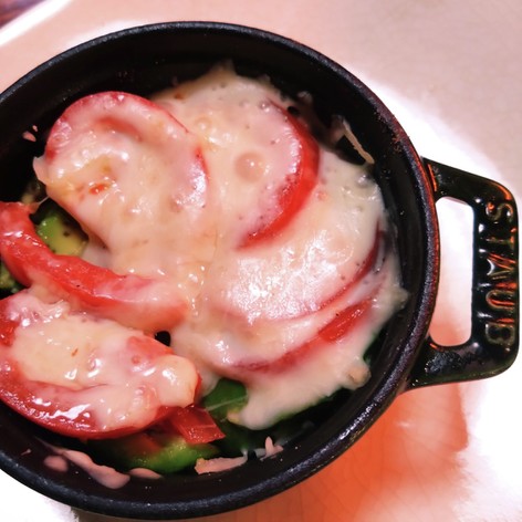 トマト アボガド チーズ蒸し グリル