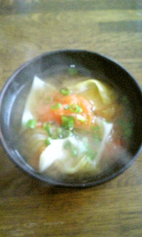 トマトとキャベツのお味噌汁♪