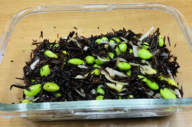 こども大好き♡ひじきと枝豆の中華和えの写真
