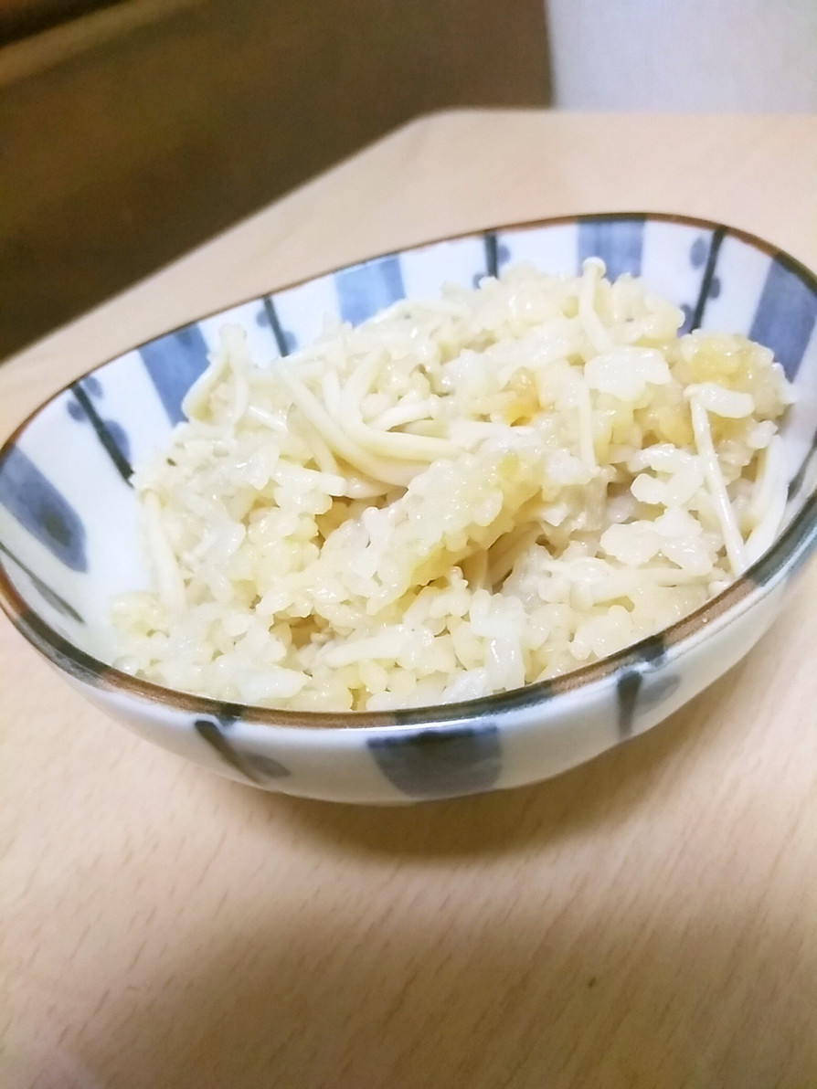 エノキの炊き込みご飯の画像