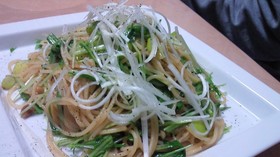 ネギの風味がたまらない和風ペペロンチーノ