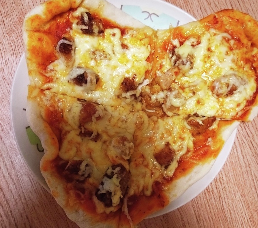 自家製のピザの画像