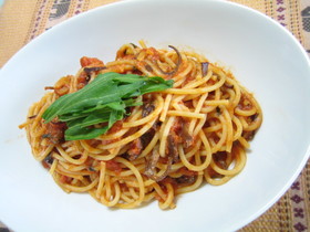 癖になる♪きくらげのトマトパスタ