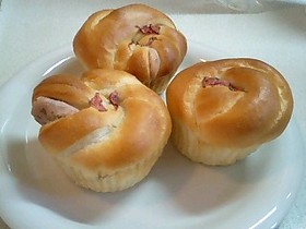 牛乳パンで桜餡パン(我流・捏ね方あり)