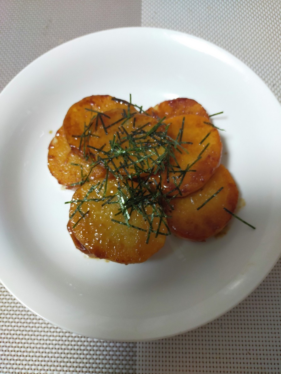 山芋のバター醤油焼き by yunoryori 【クックパッド】 簡単おいしいみんなのレシピが393万品 山芋のバター醤油焼き by yunoryori