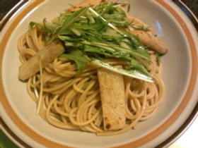 水菜と長芋のバター醤油パスタ