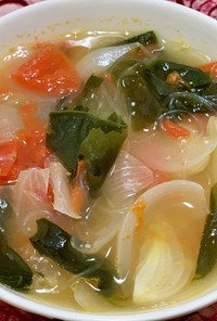 トマトとわかめの中華風春雨スープ