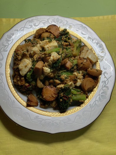 中華風エリンギとソーセージの豆腐炒めの写真