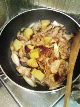 豚肉とさつまいもの、甘酢和え