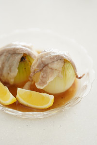 【簡単】玉ねぎ丸ごとレンジ　豚バラレモン