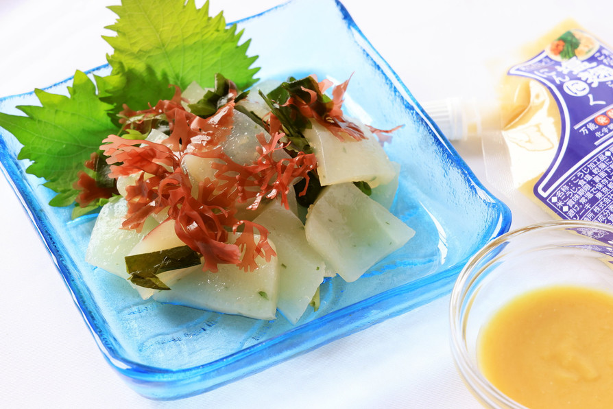 酢味噌アレンジ★刺身こんにゃく海藻サラダの画像